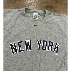 Vintage 90s New York Yankees Adidas Spellout Tee Made In USA Grey XXL 1998